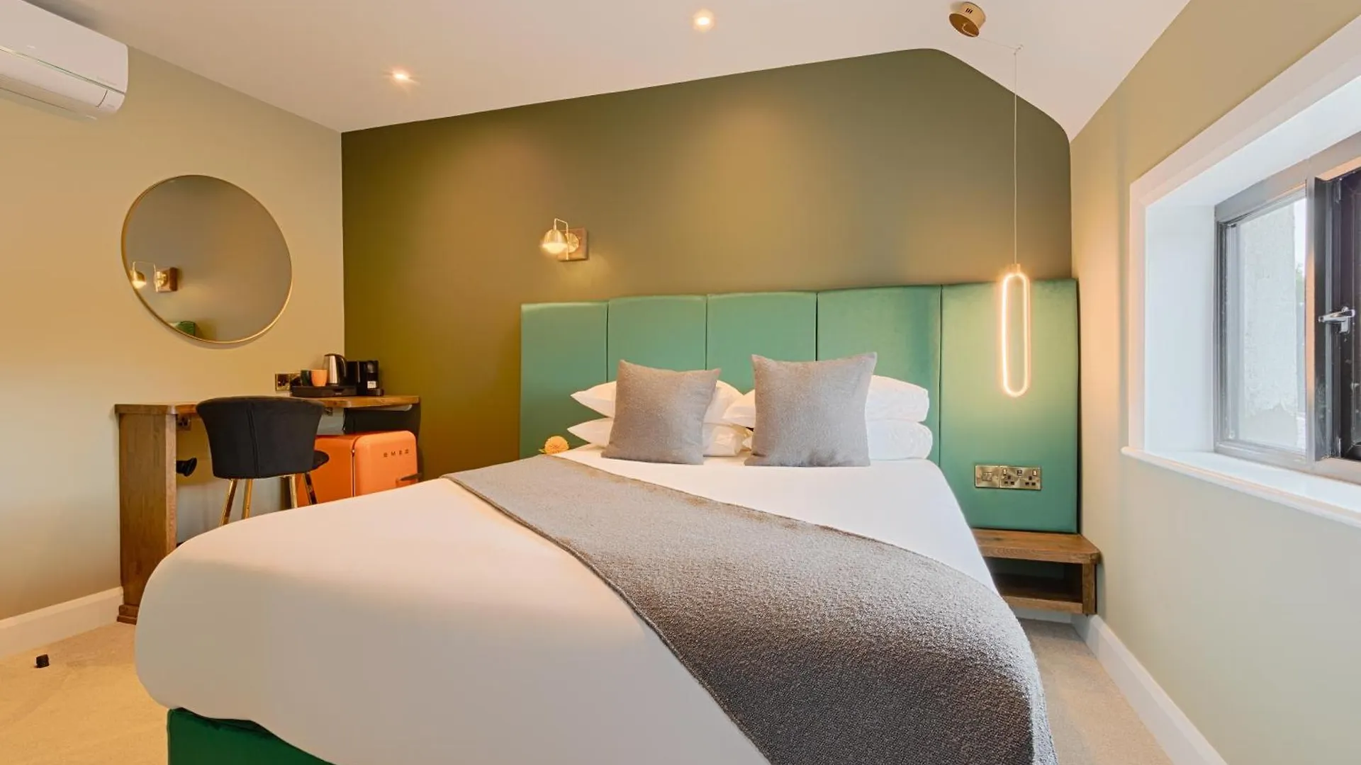 34 On The Hill - Boutique Townhouse Hotel Galway Guest house