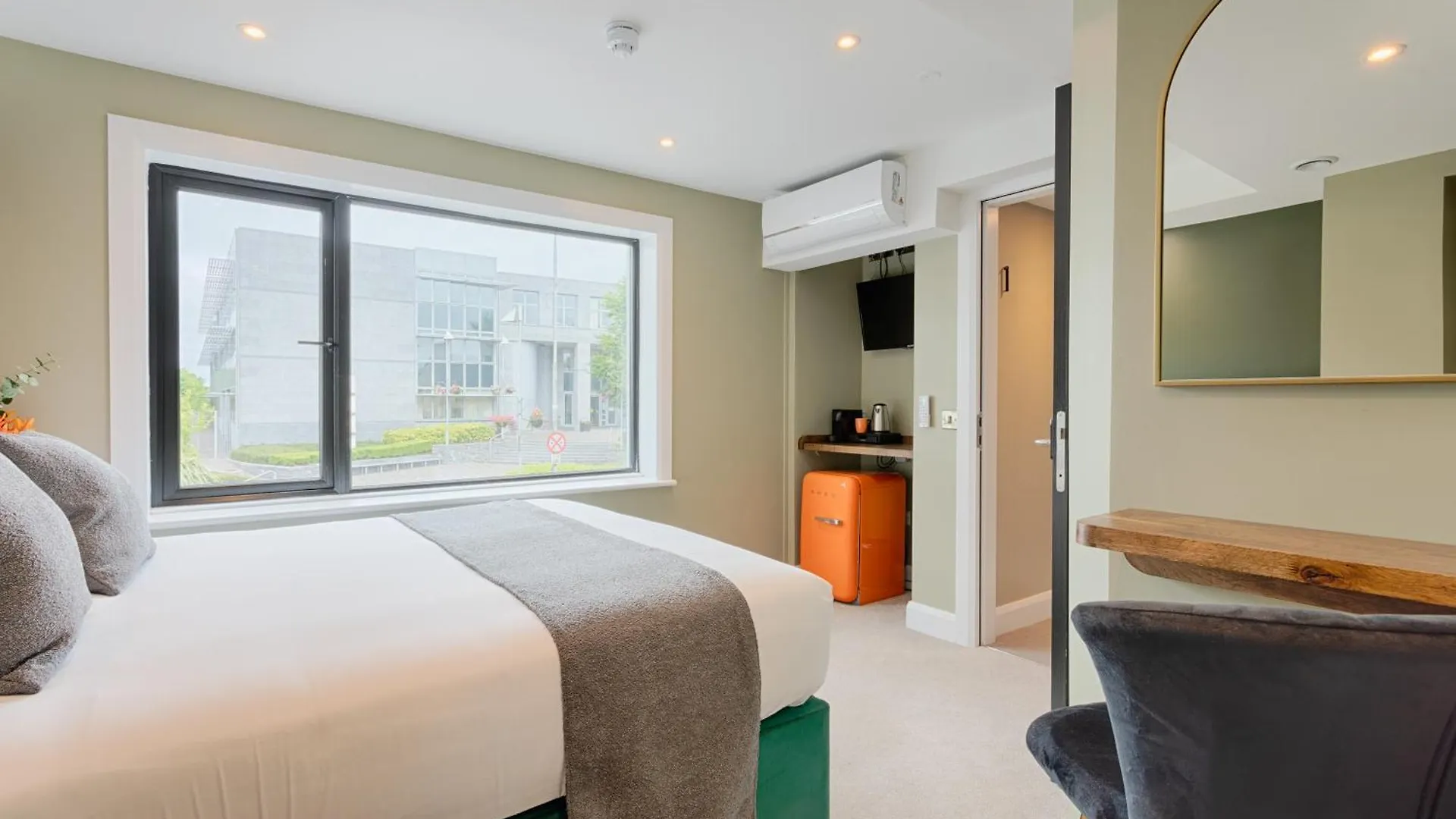 Guest house 34 On The Hill - Boutique Townhouse Hotel Galway