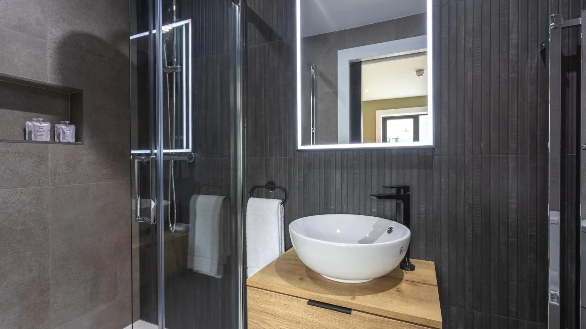 34 On The Hill - Boutique Townhouse Hotel Galway Guest house